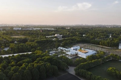 环球建筑周报 | BIG新作 挪威森林中的环保工厂 融合保育与教育的生态新范式